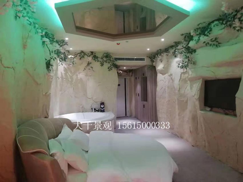 點(diǎn)擊查看詳細(xì)信息<br>標(biāo)題：綠植墻 閱讀次數(shù)：1628